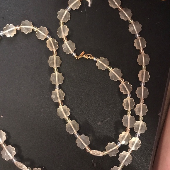 Vintage-style necklace featuring harmonious blend of clear pink and clear yellow - Picture 1 of 3